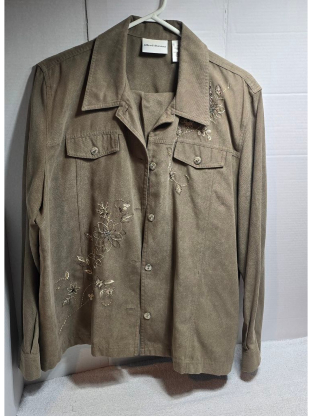 Women's Alfred Dunner Taupe Embroidered Jacket and pants Plus Size 18/16